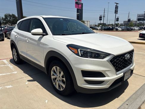 Used 2021 Hyundai Tucson SE FWD image 3
