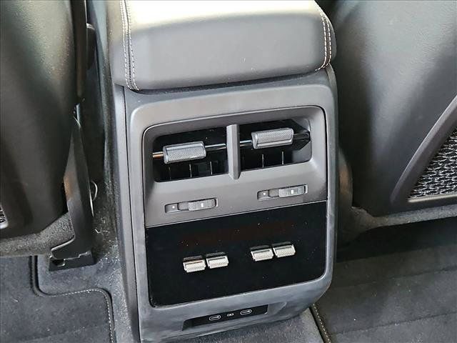 Used 2025 Porsche Macan Turbo Electric AWD/4WD image 18