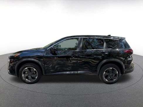 Used 2025 Nissan Rogue SV AWD/4WD image 4