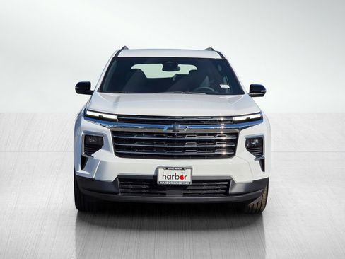 New 2025 Chevrolet Traverse LT w/ Driver Confidence Package image 2