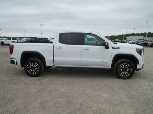 New 2026 GMC Sierra 1500 AT4 w/ AT4 Premium Package AWD/4WD image 3