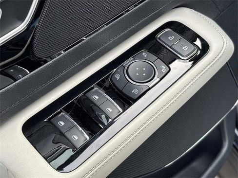 New 2026 Lincoln Aviator Premiere w/ Jet Appearance Package image 23