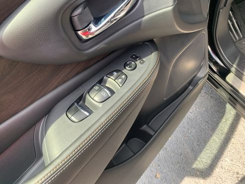 Used 2023 Nissan Murano Platinum w/ Cargo Package AWD/4WD image 11
