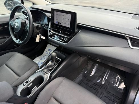 Used 2024 Toyota Corolla LE FWD image 17