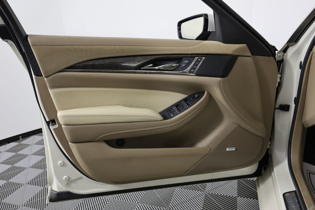 Used 2014 Cadillac CTS Luxury RWD image 12