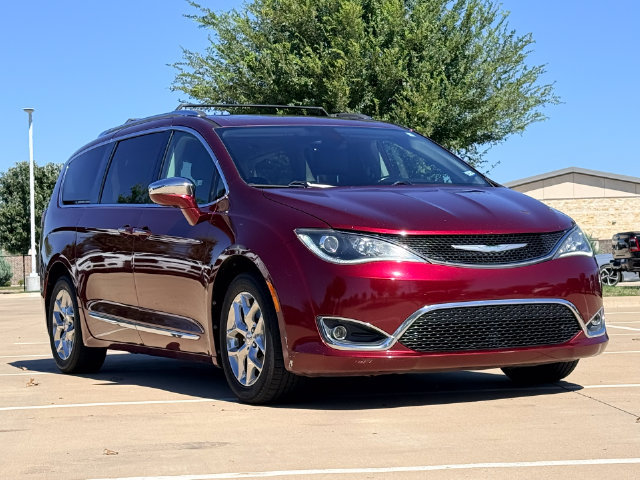 Used 2018 Chrysler Pacifica Limited FWD image 7