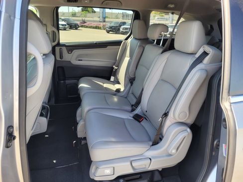 Used 2023 Honda Odyssey EX-L image 11