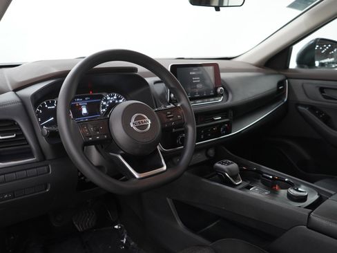 Used 2021 Nissan Rogue S AWD/4WD image 24