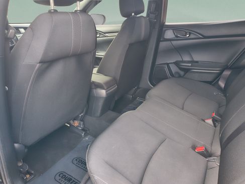 Used 2018 Honda Civic Sport image 18