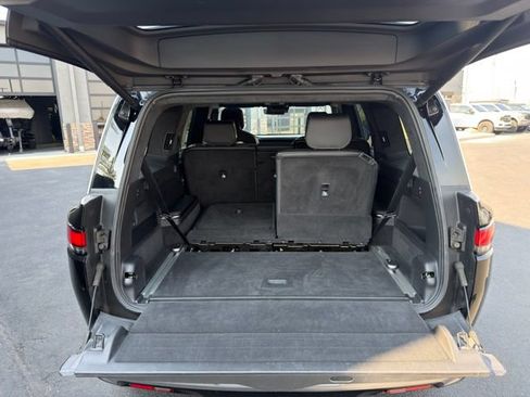 Used 2025 Rivian R1S Adventure AWD/4WD image 27