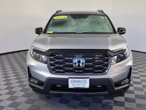 Used 2023 Honda Passport TrailSport image 3