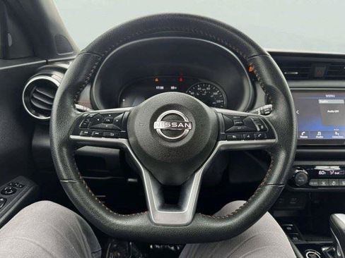 Used 2023 Nissan Kicks SR FWD image 26
