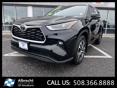 Used 2025 Toyota Highlander XLE