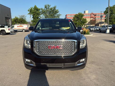 Used 2017 GMC Yukon Denali w/ Open Road Package AWD/4WD image 8