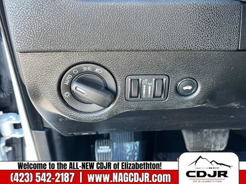 New 2023 Dodge Charger SXT w/ Cold Weather Package image 23