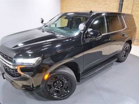 Used 2021 Chevrolet Tahoe 4WD w/ Remote Keyless Entry Package image 2