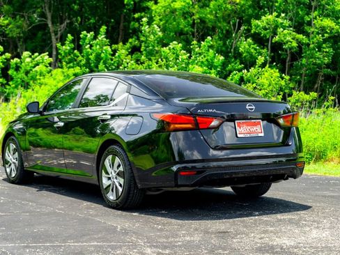 Used 2024 Nissan Altima 2.5 S FWD image 8