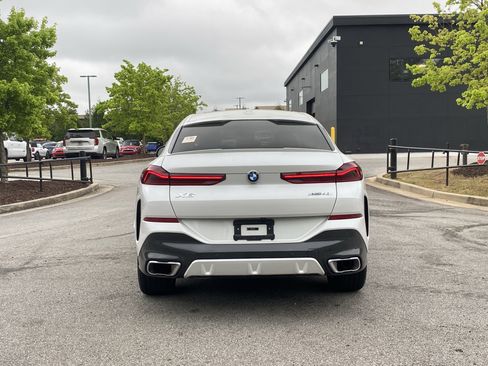 Used 2024 BMW X6 xDrive40i w/ Parking Assistance Package image 16