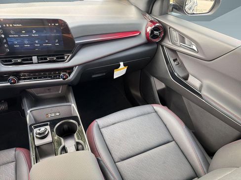 Used 2026 Chevrolet Equinox RS w/ Convenience Package III image 29