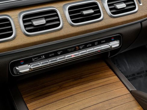 Used 2020 Mercedes-Benz GLE 450 4MATIC image 28