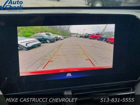 Used 2024 Chevrolet Trax LT FWD image 17