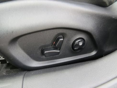 Used 2018 Jeep Compass Limited w/ Navigation Group AWD/4WD image 16