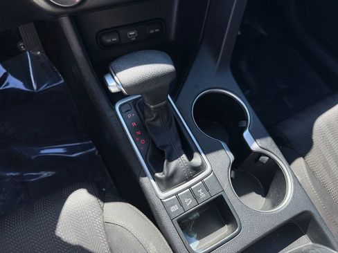 Used 2020 Kia Sportage LX AWD/4WD image 17