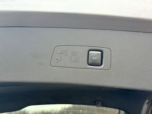 Used 2022 Lincoln Corsair AWD w/ Premium Package image 13