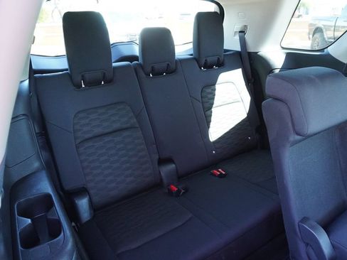 Certified 2025 Nissan Pathfinder SV FWD image 10