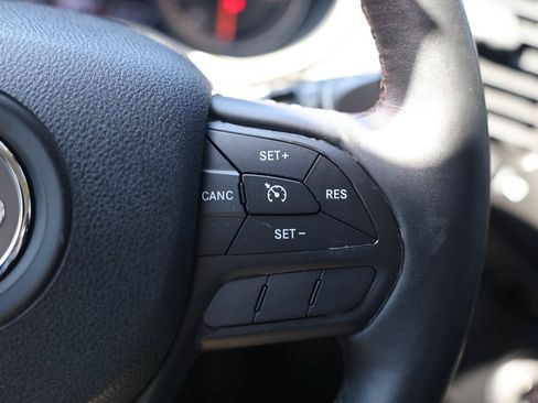 Used 2017 Jeep Cherokee High Altitude AWD/4WD image 21