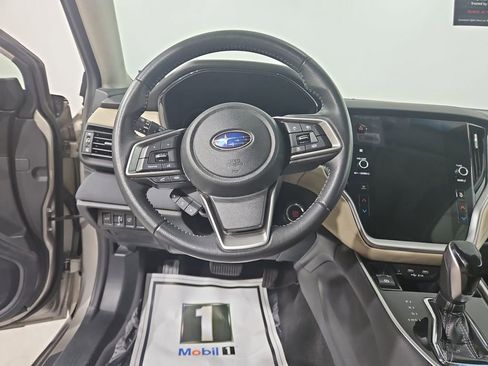 Used 2020 Subaru Outback Premium AWD/4WD image 14