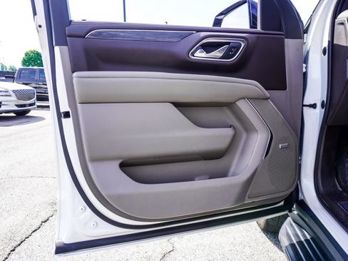 Used 2021 GMC Yukon SLT w/ SLT Luxury Plus Package RWD image 15