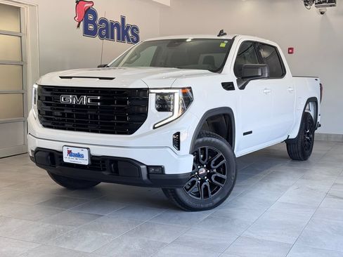 Used 2023 GMC Sierra 1500 Elevation AWD/4WD image 2