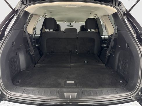 Used 2018 Nissan Pathfinder SV w/ SV All Weather Package AWD/4WD image 50