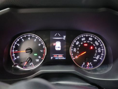 Used 2021 Toyota RAV4 XLE AWD/4WD image 37