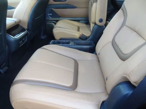 Used 2026 Nissan Armada SL w/ Captain's Chari Seat Package AWD/4WD image 18
