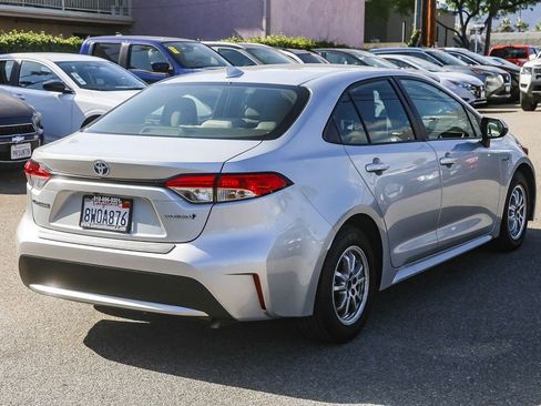 Used 2021 Toyota Corolla LE FWD image 8