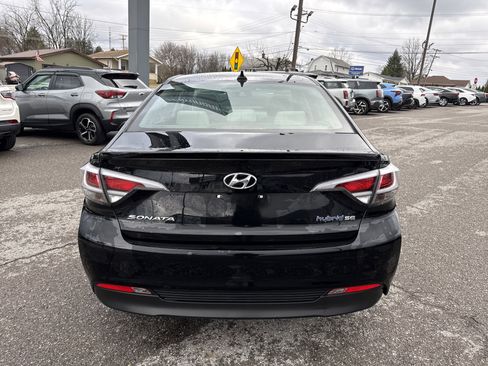 Used 2017 Hyundai Sonata SE image 4