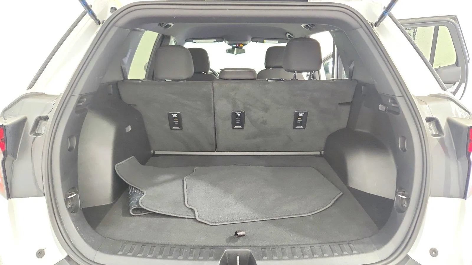 Used 2026 GMC Terrain Elevation FWD image 19