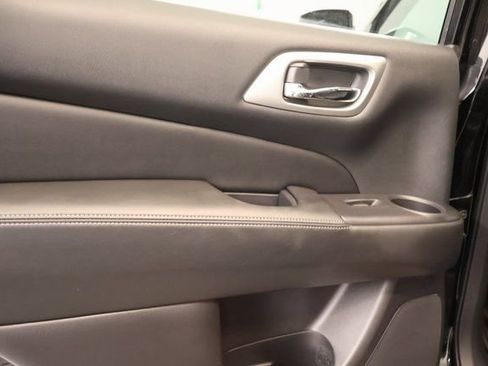 Used 2020 Nissan Pathfinder Platinum w/ Cargo Package AWD/4WD image 33