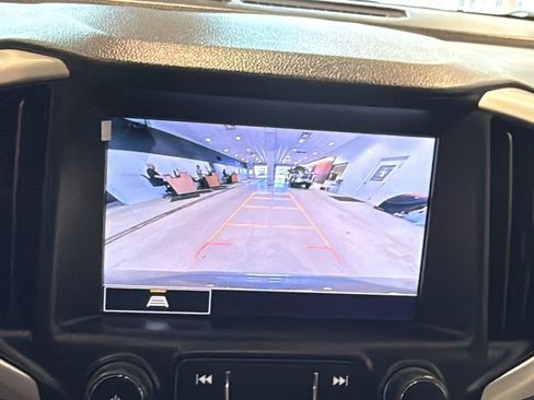 Used 2023 GMC Terrain SLE w/ Driver Convenience Package AWD/4WD image 35
