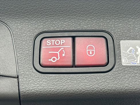 New 2026 Mercedes-Benz GLS 450 4MATIC image 21
