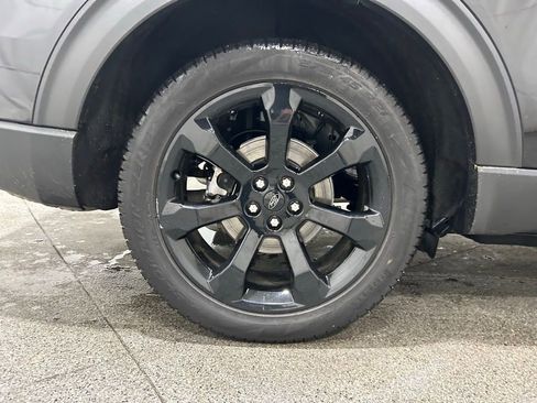 Certified 2023 Ford Explorer ST-Line w/ Class IV Trailer Tow Package image 10