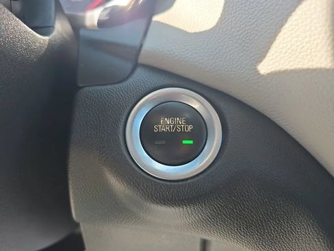 Used 2020 Chevrolet Equinox LS AWD/4WD image 26