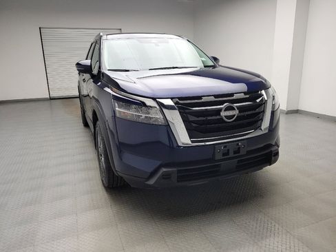 Used 2022 Nissan Pathfinder SV w/ Cargo Package AWD/4WD image 14