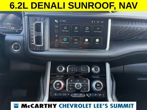 Used 2023 GMC Yukon Denali AWD/4WD image 8