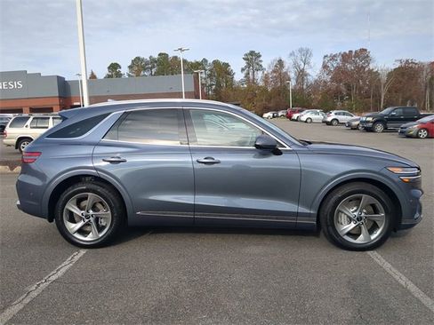 New 2026 Genesis GV70 2.5T Advanced image 3