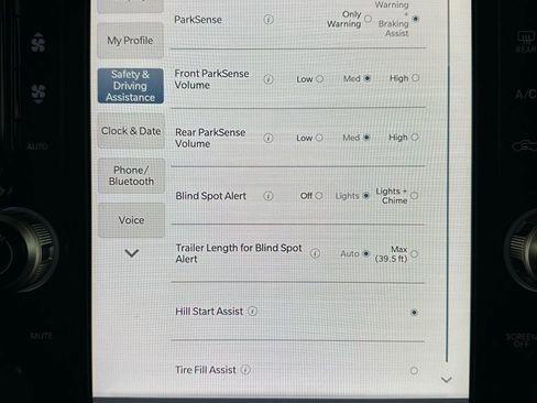 Used 2025 RAM 1500 Laramie image 31