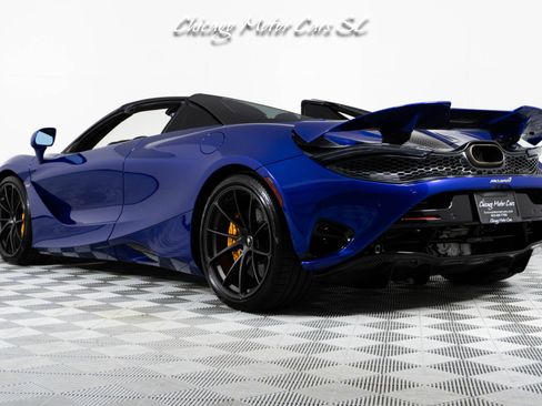 Used 2026 McLaren 750S Spider RWD image 22