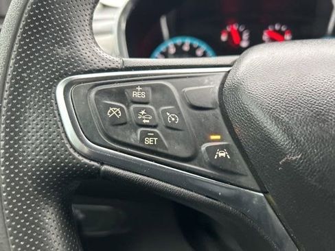 Used 2020 Chevrolet Equinox LS w/ LS Convenience Package image 17